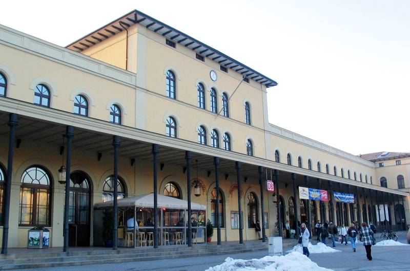 Augsburg, Bahnhofsgebäude