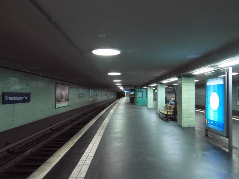 Ehemals S-Bahnhof Unter den Linden - Linien S1, S2, S25