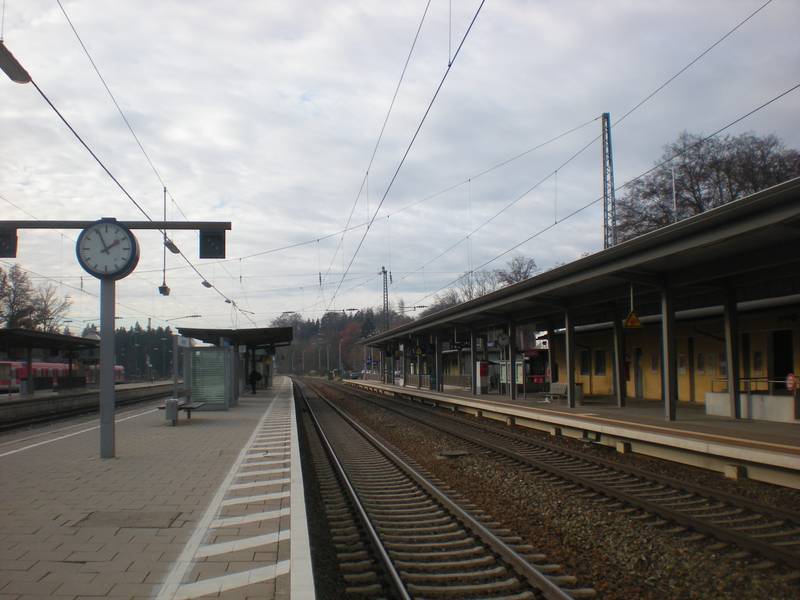 Bahnsteige des Bahnhofs Geltendorf