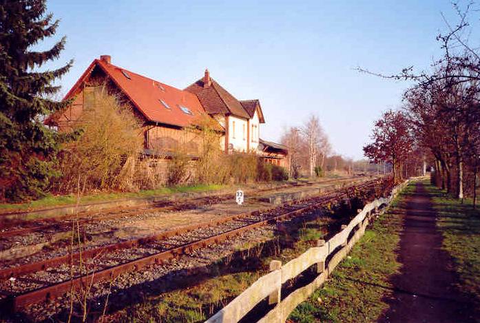 The train station in Uchte is still used by the heritage railroad Rahden - Uchte on some weekends.