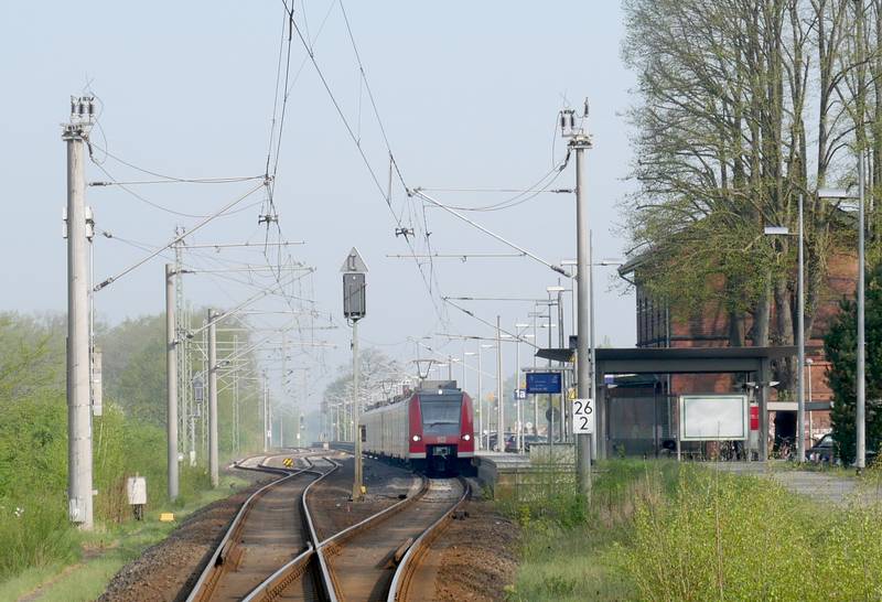 S-Bahn Hannover in Bennemühlen, Wedemark, Niedersachsen
