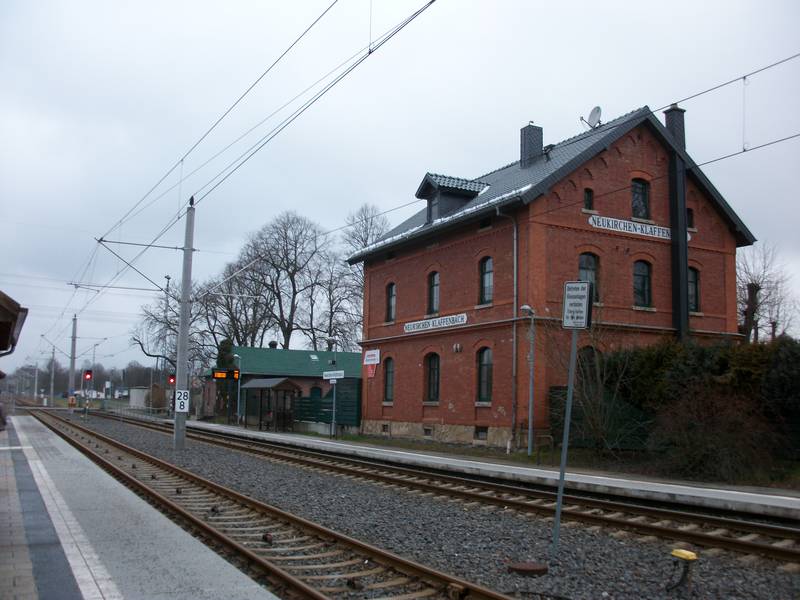 Bf Neukirchen-Klaffenbach Empfangsgebäude.JPG