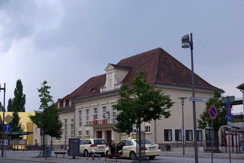 Luckenwalde in Brandenburg. Der Bahnhof (Hauptbahnhof) steht unter Denkmalschutz.
