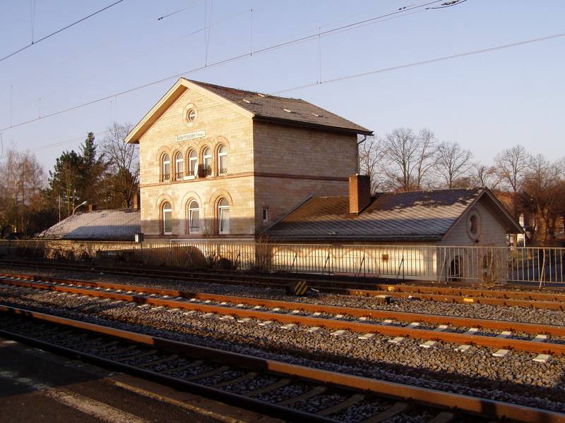 Bahnhof Babenhausen, Empfangsgebäude (Gleisseite)