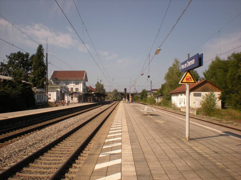 Bahnsteige des Bahnhofs Prien am Chiemsee