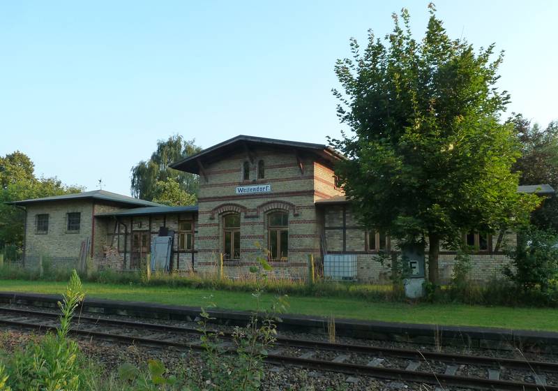 früherer Bahnhof Weitendorf (b. Brüel), Gleisseite