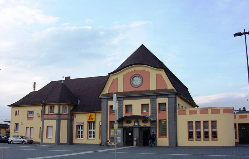 Station Saarlouis Hauptbahnhof