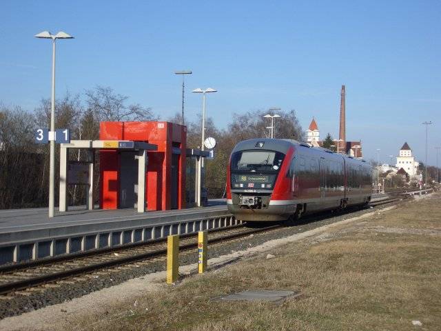 Triebwagen der Baureihe 642 im Nürnberg Nordostbahnhof.