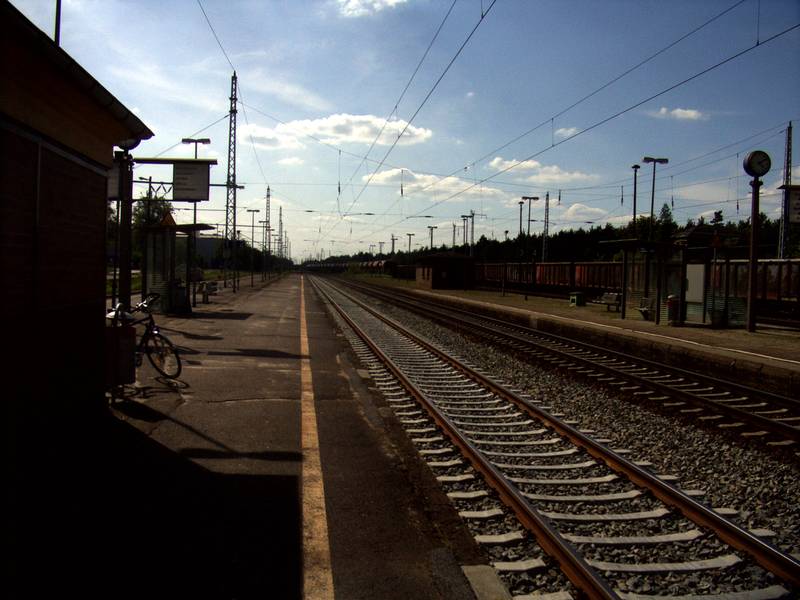 Bahnsteige des Bahnhofs Hosena, Landkreis Oberspreewald-Lausitz in Brandenburg