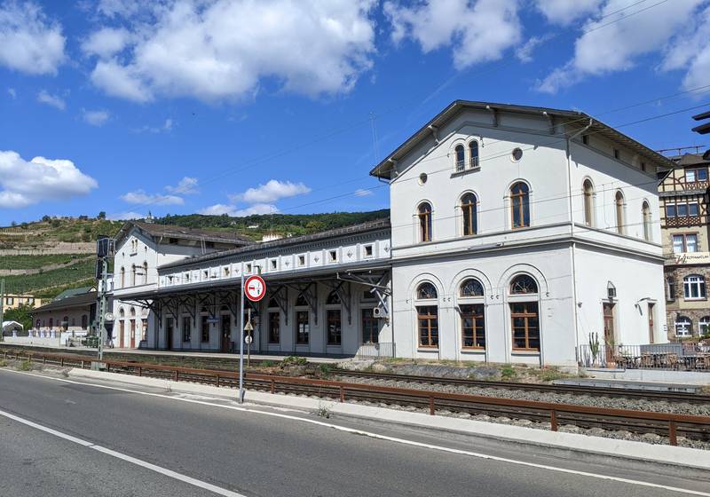 Bahnhof Rüdesheim am Rhein 2.jpg