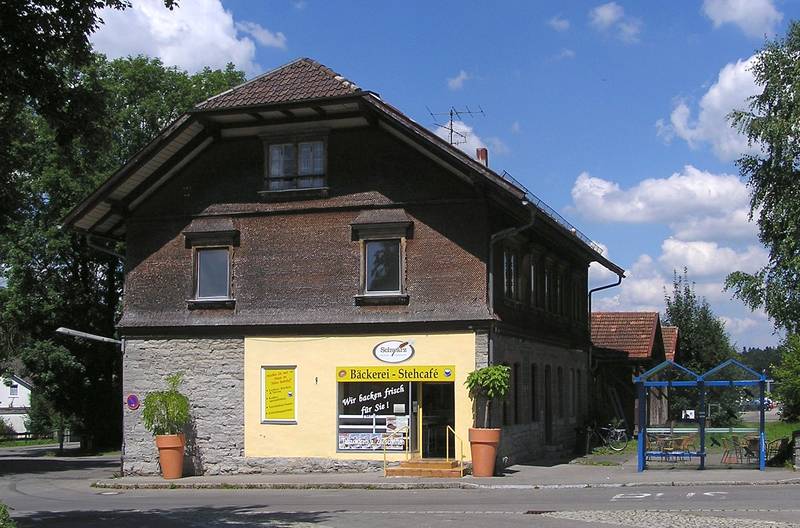 ehem. Bahnhofsgebäude von Weiler im Allgäu (Weiler-Simmerberg, Bayern, Deutschland)