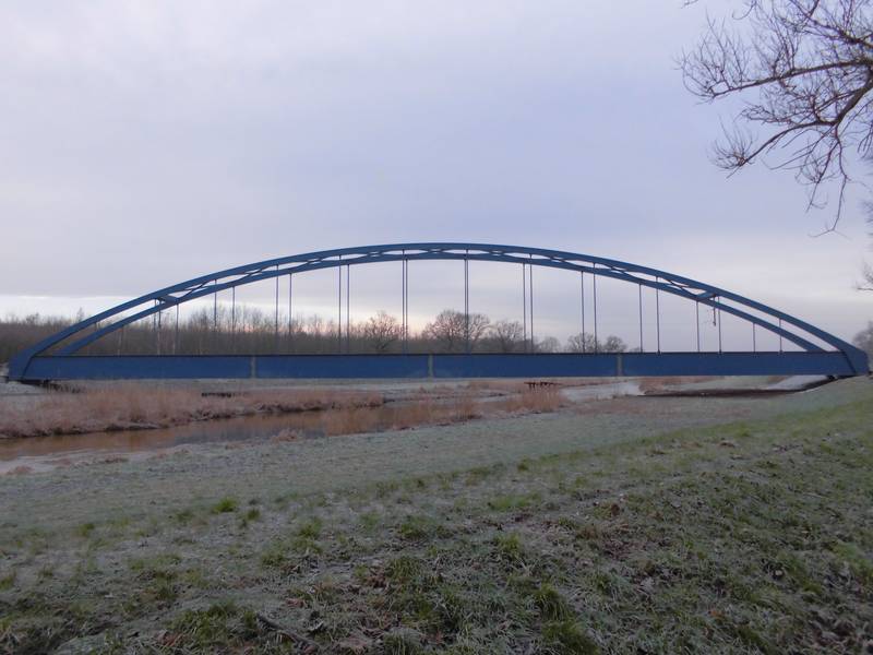 Die neu errichtete Eisenbahnbrücke Premsendorf