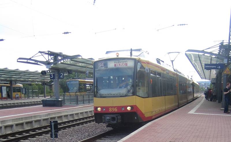 Kraichgaubahn am Bahnhof Bretten