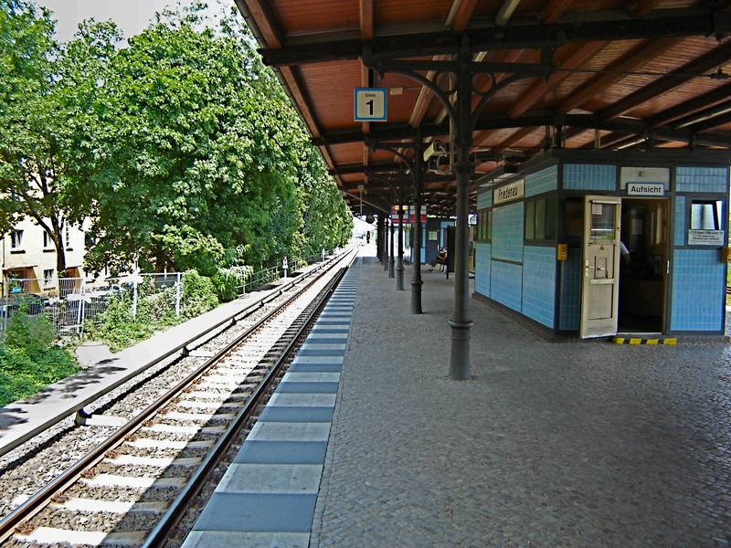 S-Bahnhof Friedenau.JPG