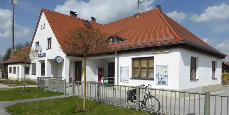 Bahnhof Laufen (Oberbayern).
