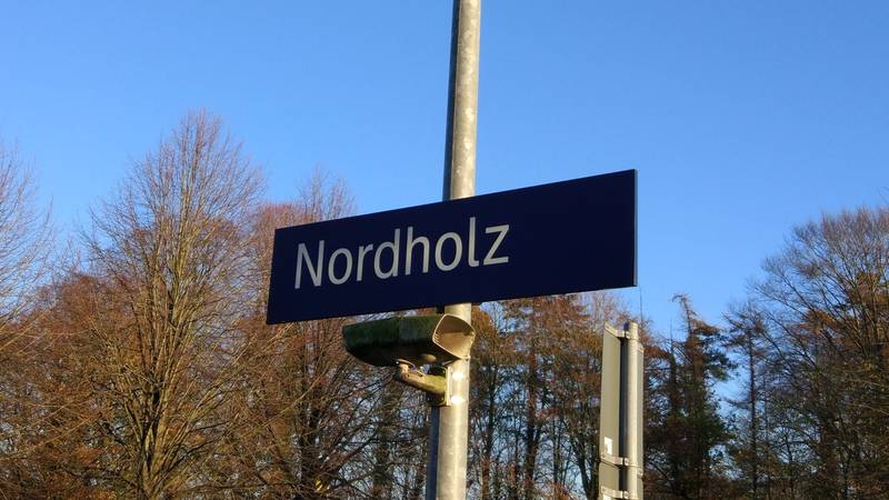 Bahnhofsschild Nordholz