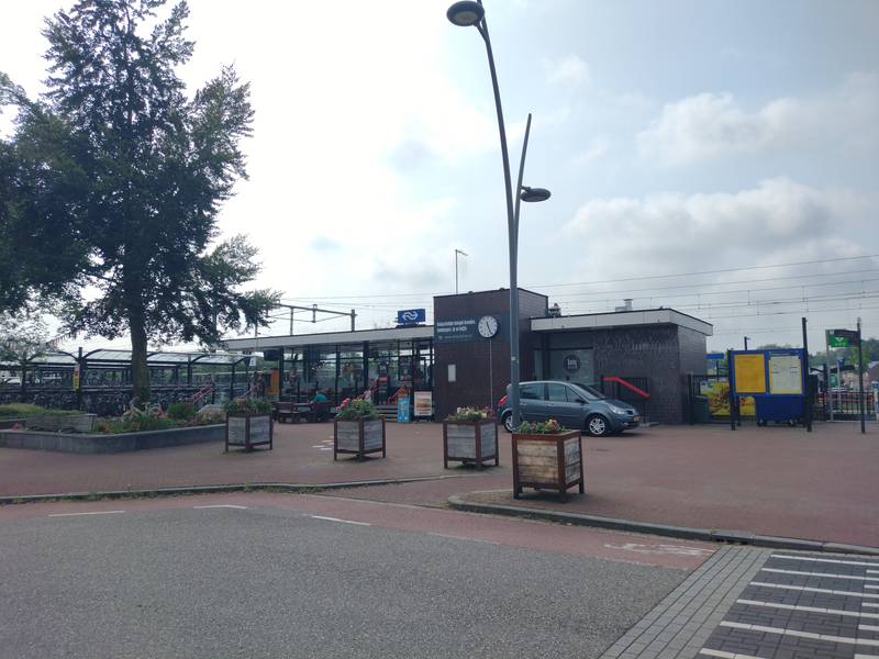 Station building of Deurne.