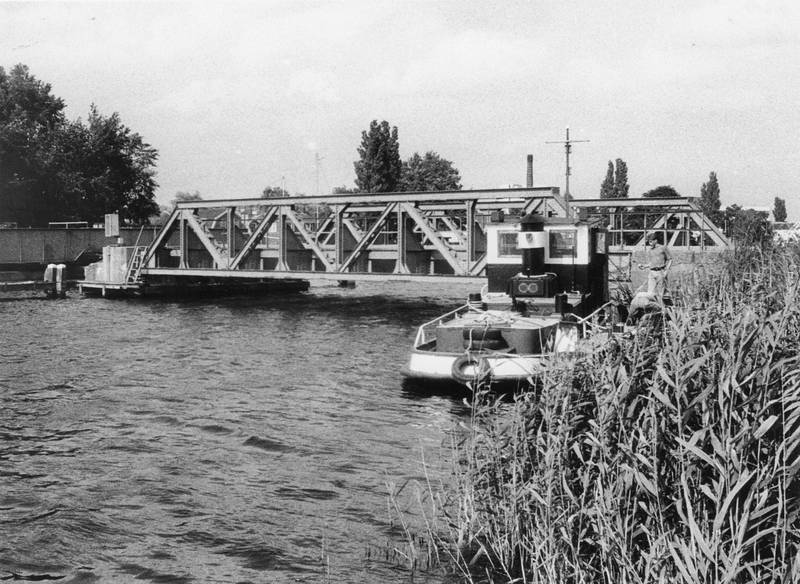 View of the Uithoorn bus bridge across the Amstel river in Amstelhoek