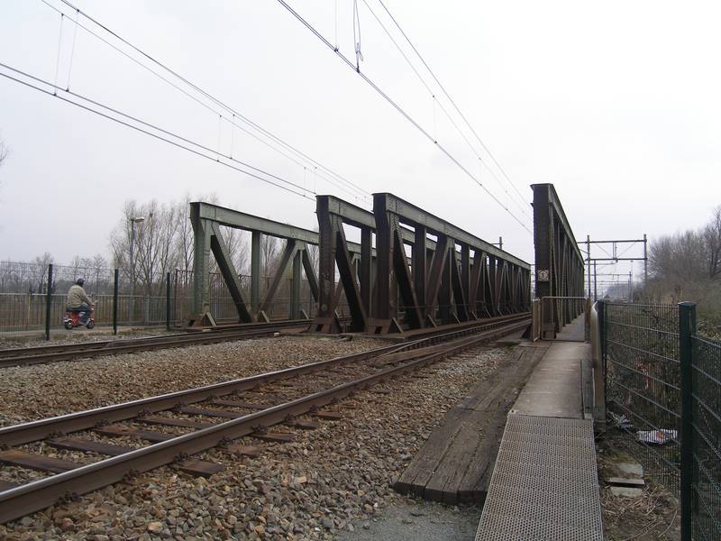 Former railway bridge over the river Linge in Geldermalsen/Tricht, the Netherlands.