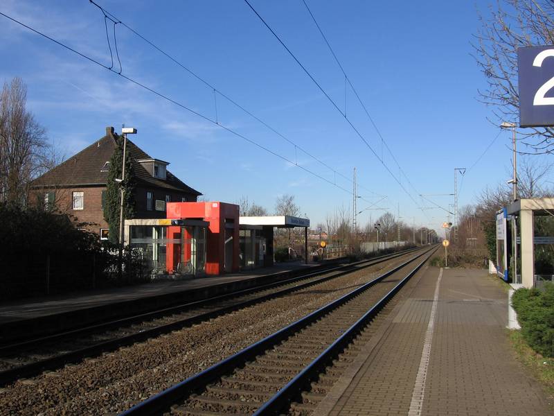 Bahnhof Voerde (Niederrhein).JPG