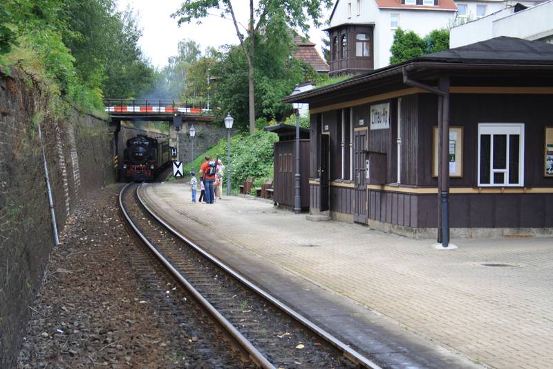 Zittau Haltepunkt mit 99 758