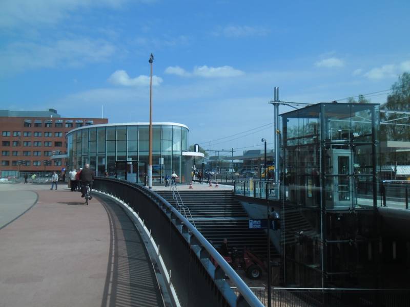 Het vernieuwde station Helmond (april 2014)