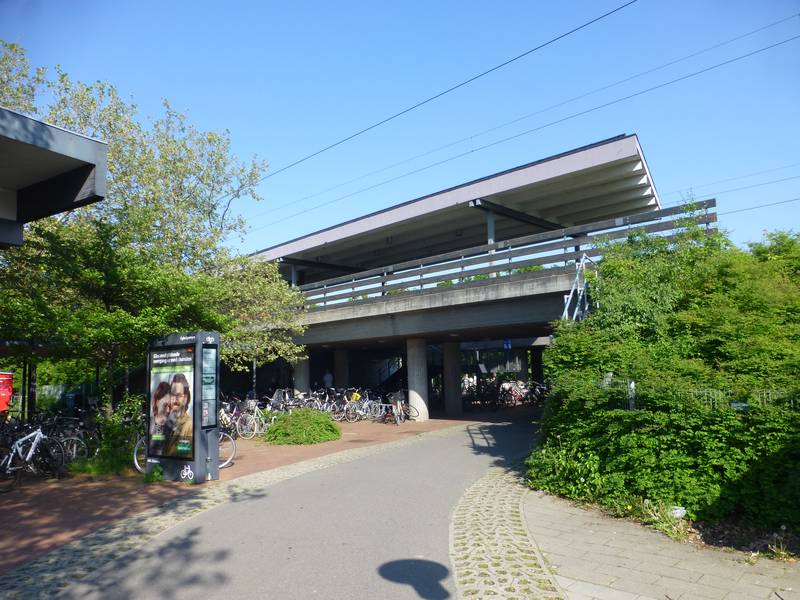 Greve Station, a S-train station on Køge Bugt-banen between Copenhagen and Køge in Denmark.