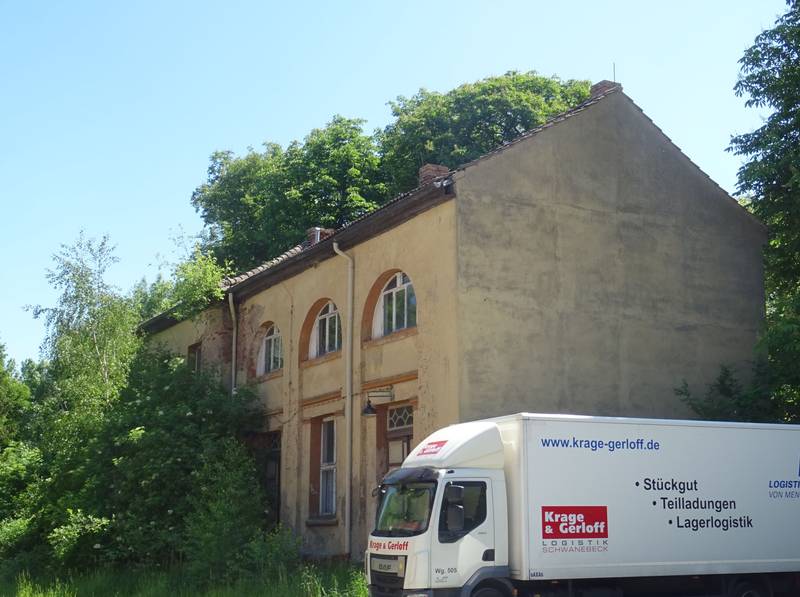 Bahnhof Neuwegersleben,Straßenseite