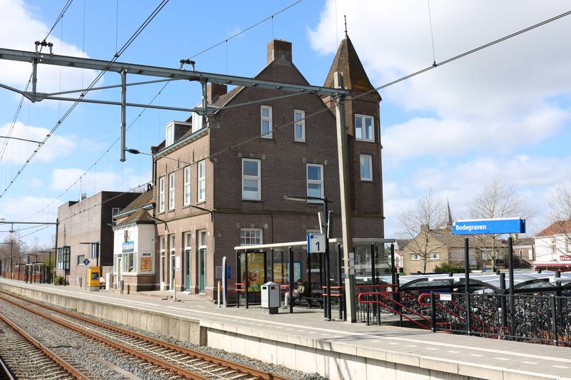 railroad station Bodegraven