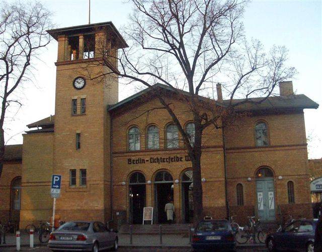 Lichterfelde West Train Station Bahnhof