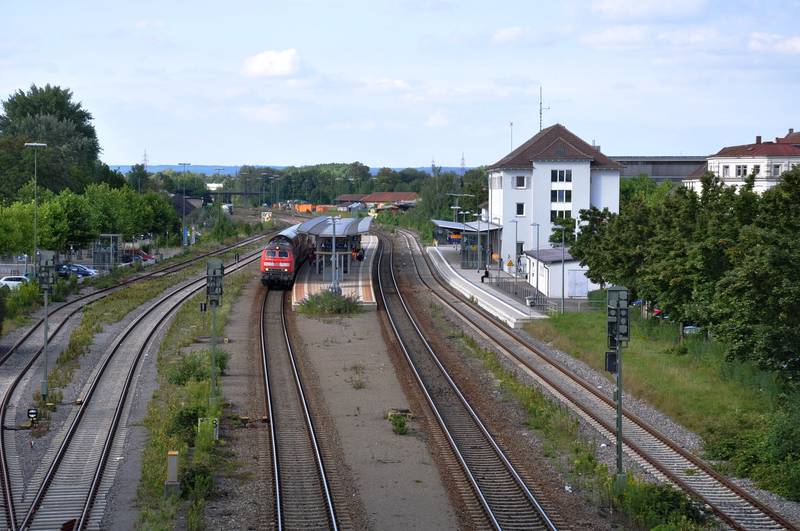 Ravensburg, Bahnhof, gesehen von der Brücke Meersburger Straße