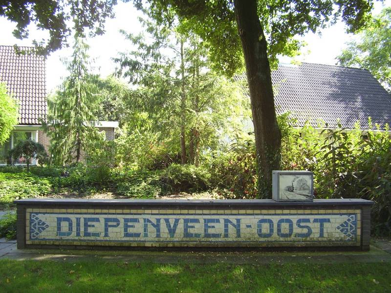 Locatie en tegeltableau van Station Diepenveen Oost, Nederland / the Netherlands