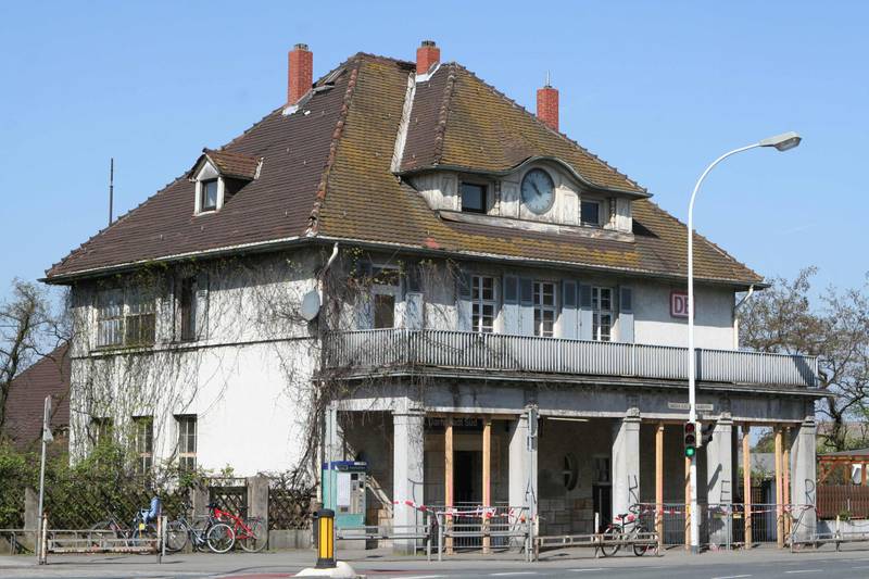 Empfangsgebäude Bahnhof Darmstadt Süd