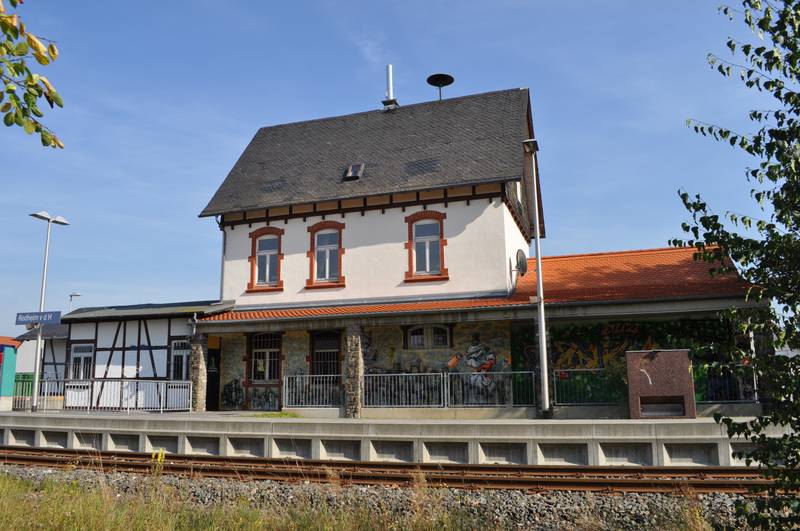 Rodheim vor der Höhe, Bahnhof
