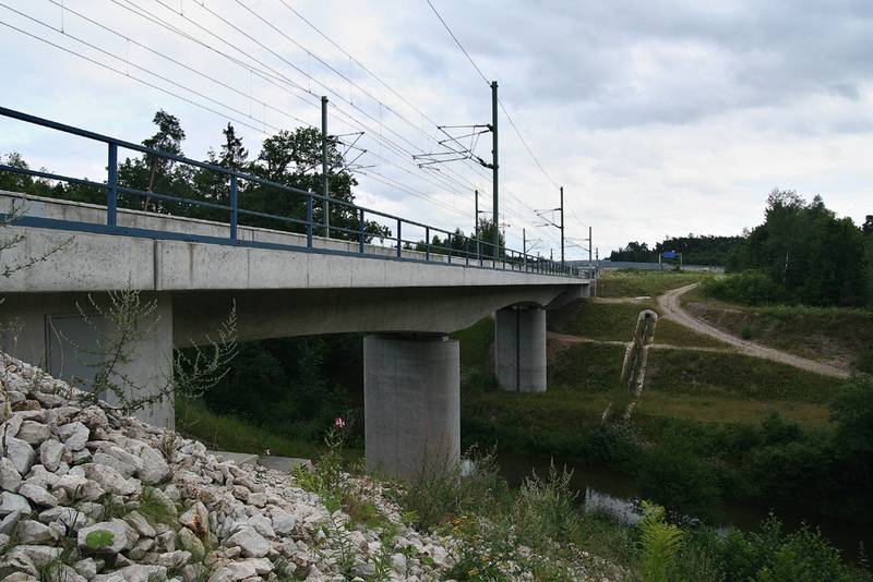 Schwarzachtal bridge on the Nuremberg-Ingolstadt high-speed railway line.