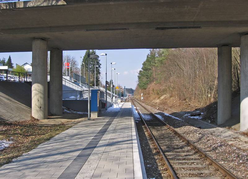 Wörth Mozartstraße railway station in Wörth am Rhein, Germany