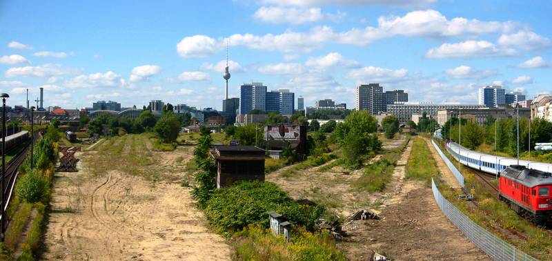 Berlin - area of the Wriezener goods station in summer 2005 after the removal of the tracks