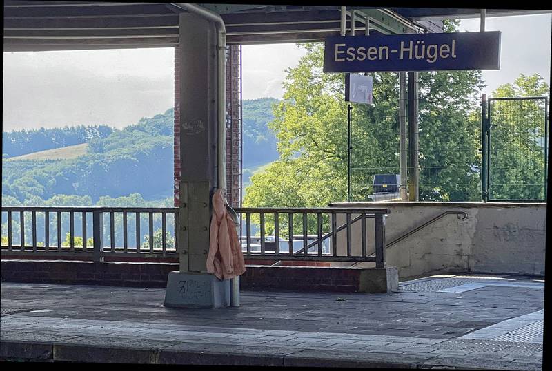 Bahnhof Essen-Hügel.jpg