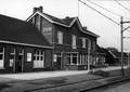 153196, Gezicht op de perronzijde van het N.S.-station Nuth te Nuth., Nederlandse Spoorwegen, fotograaf