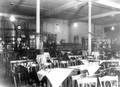 166112, Interieur van het N.S.-station Utrecht C.S. te Utrecht: wachtkamer 3e klasse., Nederlandse Spoorwegen, fotograaf