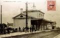 LA CHAPELLE-sur-LOIRE (Indre et Loire) - La Gare côté voies.
