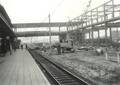 502534, Gezicht op de in aanbouw zijnde Traverse van het N.S.-station Utrecht C.S. te Utrecht, vanaf het derde perron., Hoekstra, J., fotograaf