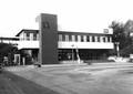 150201, Gezicht vanaf het Stationsplein op het N.S.-station Culemborg te Culemborg., Nederlandse Spoorwegen, fotograaf
