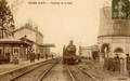 NANGIS (Seine et Marne) - Intérieur de la gare - Arrivée d'un train.