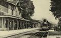MONTLUEL (Ain) - La gare et le train.