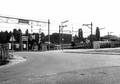 159955, Gezicht op een met AHOB's beveiligde spoorwegovergang bij het N.S.-station Spaubeek te Spaubeek., Nederlandse Spoorwegen, fotograaf