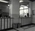 152354, Interieur van het N.S.-station Aalten te Aalten: hal en loketten., Nederlandse Spoorwegen, fotograaf