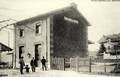 FONTAINES sur SAÖNE (Rhône) - La cour de la gare.