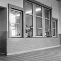 152428, Interieur van het N.S.-station Elst te Elst: hal en loketten., Nederlandse Spoorwegen, fotograaf