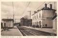 SAINT-CHERON (Seine et Oise) - Vue intérieure de la Gare - Arrivée d'un Train.